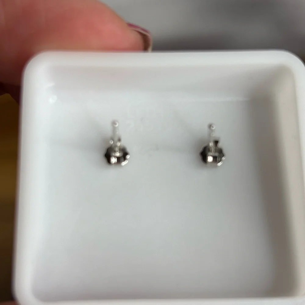 Sparkling Moissanite Silver Halo Stud Earrings - 1 CT Total - Picture 3 of 3